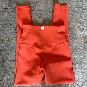 Athleta Keys Jewel Orange Ribbed Elation Tights/Leggings Size XSmall